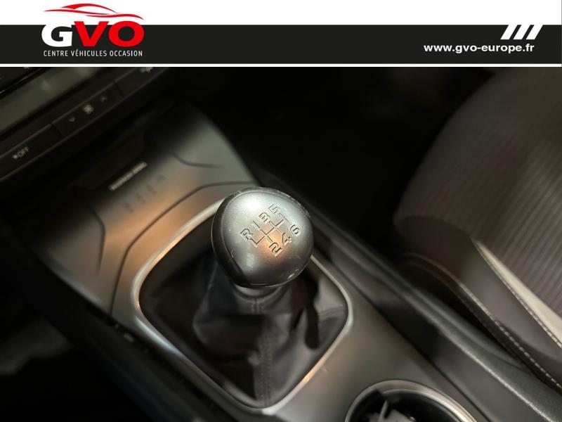 Avensis Touring Spt_8